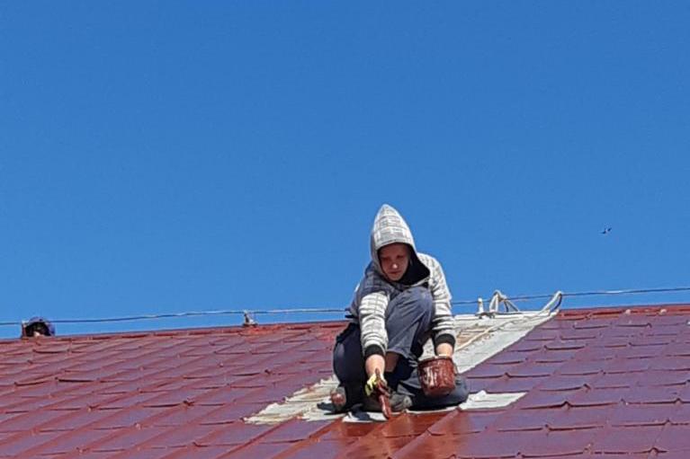 Prodejna potravin - natření střechy 21.4.20